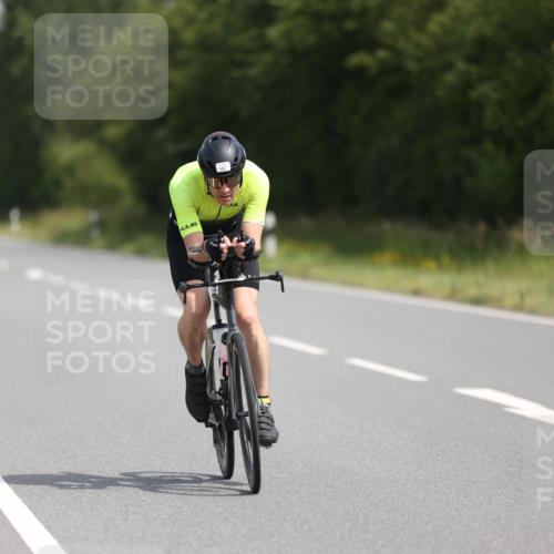 22.06.2025 - Viking Triathlon Yannick Fuchs http://msf.ph/oto/8107889 22.06.2025 11:31:57 Radfahren 13, 148, 173, 189, 191, 340, 341, 444, 458 meine-sportfotos.de