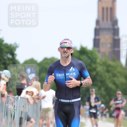 22.06.2025 - Viking Triathlon H.Heesch http://msf.ph/oto/8107890 22.06.2025 14:01:53 Laufen 366, 394 meine-sportfotos.de