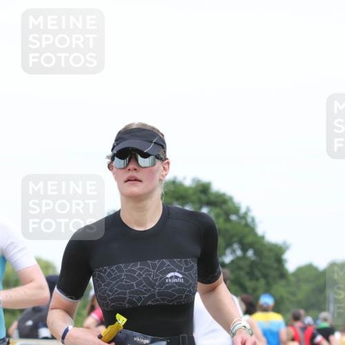22.06.2025 - Viking Triathlon H.Heesch http://msf.ph/oto/8107940 22.06.2025 14:32:28 Laufen 390, 549 meine-sportfotos.de