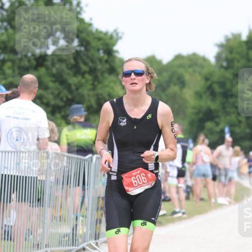 22.06.2025 - Viking Triathlon H.Heesch http://msf.ph/oto/8107952 22.06.2025 14:42:32 Laufen 163, 540, 606 meine-sportfotos.de