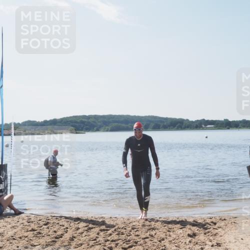 22.06.2025 - Viking Triathlon MichiJ http://msf.ph/oto/8107958 22.06.2025 10:53:59 Schwimmen 634 meine-sportfotos.de