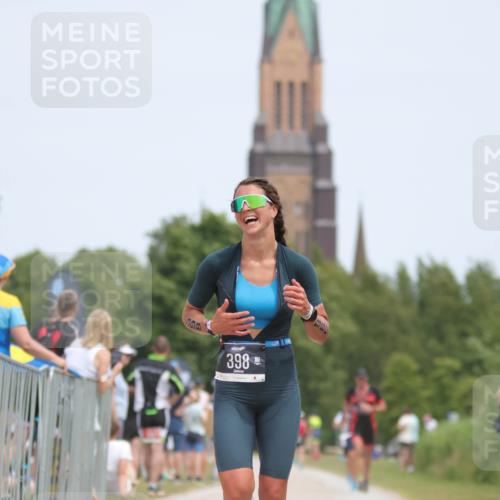 22.06.2025 - Viking Triathlon H.Heesch http://msf.ph/oto/8107964 22.06.2025 14:24:07 Laufen 109, 254, 398 meine-sportfotos.de