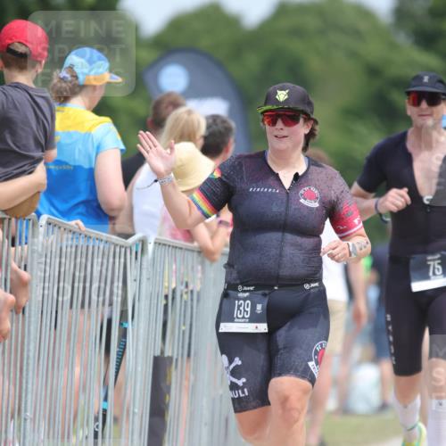 22.06.2025 - Viking Triathlon H.Heesch http://msf.ph/oto/8107974 22.06.2025 14:02:20 Laufen 23, 75, 139, 144, 200, 375 meine-sportfotos.de