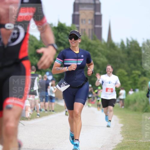 22.06.2025 - Viking Triathlon H.Heesch http://msf.ph/oto/8108005 22.06.2025 14:24:19 Laufen 301, 615, 656 meine-sportfotos.de
