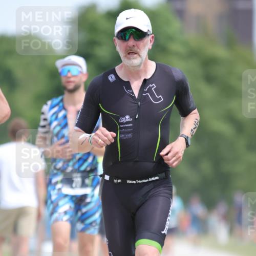 22.06.2025 - Viking Triathlon H.Heesch http://msf.ph/oto/8108014 22.06.2025 14:02:23 Laufen 70, 75, 139, 200, 375 meine-sportfotos.de