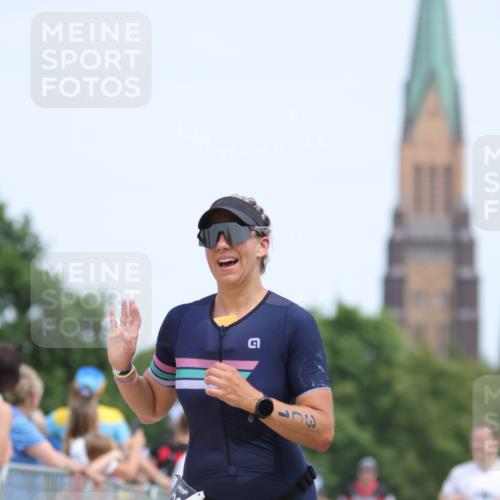 22.06.2025 - Viking Triathlon H.Heesch http://msf.ph/oto/8108016 22.06.2025 14:24:21 Laufen 301, 615, 656 meine-sportfotos.de
