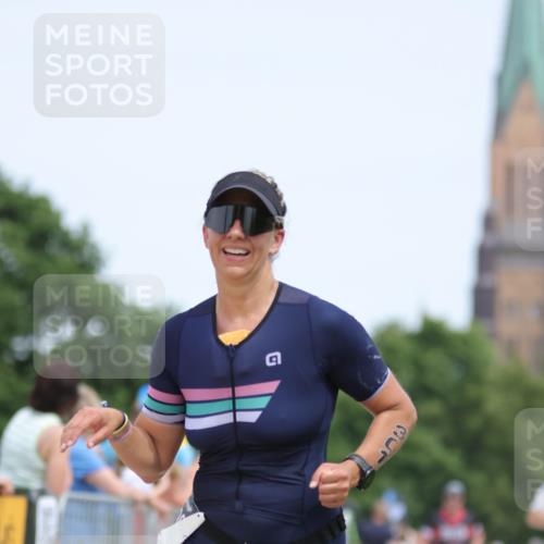 22.06.2025 - Viking Triathlon H.Heesch http://msf.ph/oto/8108020 22.06.2025 14:24:21 Laufen 301, 615, 656 meine-sportfotos.de