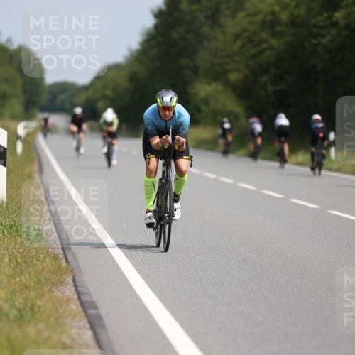 22.06.2025 - Viking Triathlon Yannick Fuchs http://msf.ph/oto/8108025 22.06.2025 11:32:10 Radfahren 181, 220, 238, 450 meine-sportfotos.de