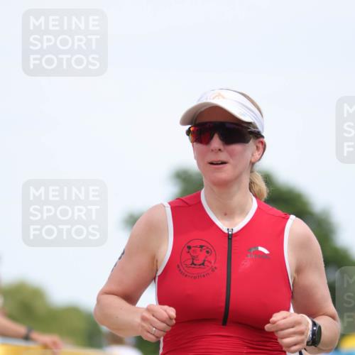 22.06.2025 - Viking Triathlon H.Heesch http://msf.ph/oto/8108062 22.06.2025 14:24:40 Laufen 38, 84, 261, 336, 393 meine-sportfotos.de