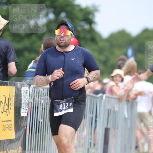 22.06.2025 - Viking Triathlon H.Heesch http://msf.ph/oto/8108073 22.06.2025 14:03:06 Laufen 61, 142, 402, 461, 557, 623 meine-sportfotos.de
