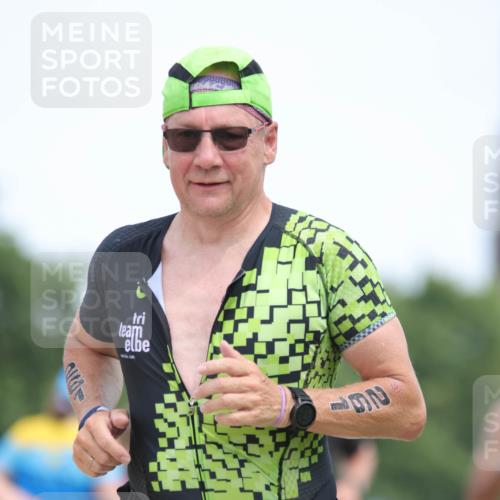22.06.2025 - Viking Triathlon H.Heesch http://msf.ph/oto/8108088 22.06.2025 14:24:43 Laufen 38, 84, 261, 336, 393 meine-sportfotos.de