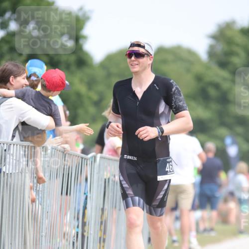 22.06.2025 - Viking Triathlon H.Heesch http://msf.ph/oto/8108117 22.06.2025 14:03:10 Laufen 61, 142, 402, 461, 557 meine-sportfotos.de