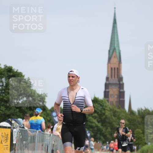 22.06.2025 - Viking Triathlon H.Heesch http://msf.ph/oto/8108124 22.06.2025 14:03:20 Laufen 444, 523 meine-sportfotos.de