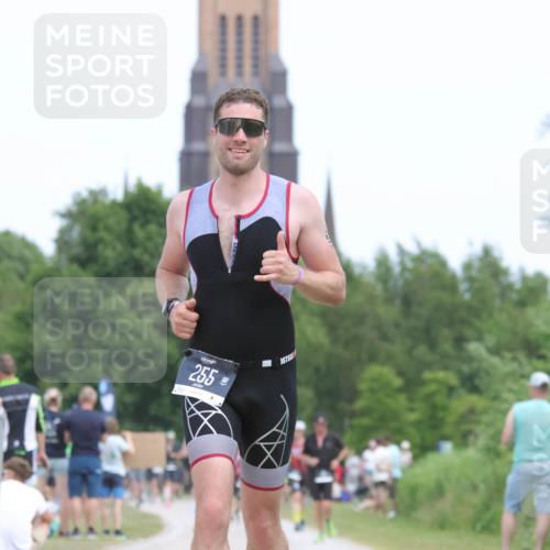 22.06.2025 - Viking Triathlon H.Heesch http://msf.ph/oto/8108142 22.06.2025 14:25:22 Laufen 255 meine-sportfotos.de