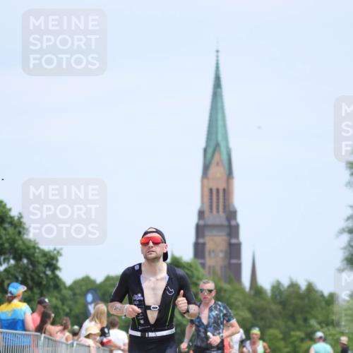 22.06.2025 - Viking Triathlon H.Heesch http://msf.ph/oto/8108148 22.06.2025 14:03:30 Laufen 258, 314, 469, 523, 620 meine-sportfotos.de