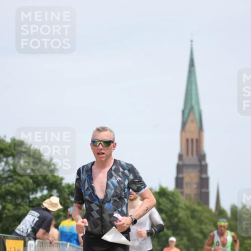 22.06.2025 - Viking Triathlon H.Heesch http://msf.ph/oto/8108169 22.06.2025 14:03:34 Laufen 130, 248, 258, 314, 469, 620 meine-sportfotos.de