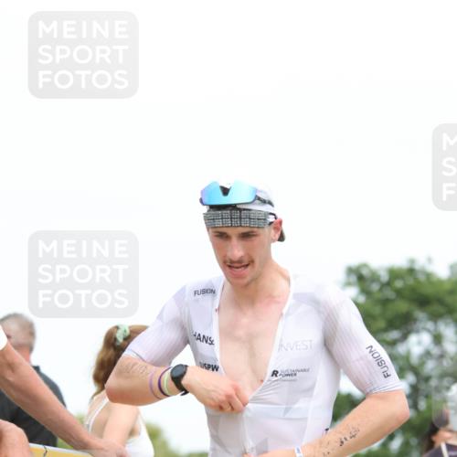 22.06.2025 - Viking Triathlon H.Heesch http://msf.ph/oto/8108177 22.06.2025 14:25:35 Laufen 219, 455 meine-sportfotos.de