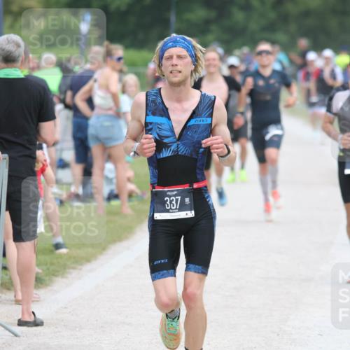 22.06.2025 - Viking Triathlon H.Heesch http://msf.ph/oto/8108194 22.06.2025 14:33:25 Laufen 189, 228, 337 meine-sportfotos.de