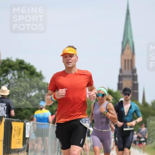 22.06.2025 - Viking Triathlon H.Heesch http://msf.ph/oto/8108228 22.06.2025 14:03:54 Laufen 57, 58, 157, 163, 166, 356 meine-sportfotos.de