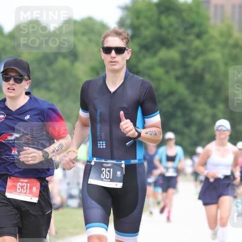 22.06.2025 - Viking Triathlon H.Heesch http://msf.ph/oto/8108242 22.06.2025 14:42:48 Laufen 313, 351, 603, 631 meine-sportfotos.de