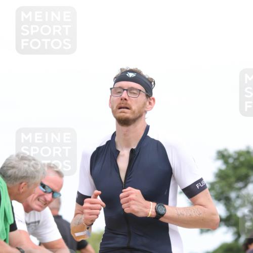 22.06.2025 - Viking Triathlon H.Heesch http://msf.ph/oto/8108252 22.06.2025 14:26:01 Laufen 122, 223 meine-sportfotos.de