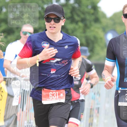 22.06.2025 - Viking Triathlon H.Heesch http://msf.ph/oto/8108283 22.06.2025 14:42:49 Laufen 313, 351, 603, 631 meine-sportfotos.de