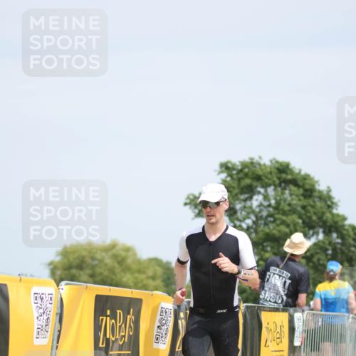 22.06.2025 - Viking Triathlon H.Heesch http://msf.ph/oto/8108291 22.06.2025 14:04:16 Laufen 201, 360, 609 meine-sportfotos.de