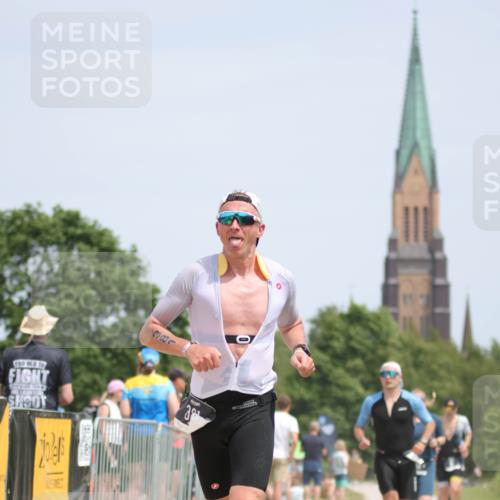 22.06.2025 - Viking Triathlon H.Heesch http://msf.ph/oto/8108317 22.06.2025 14:04:25 Laufen 91, 244, 269, 381, 458, 609 meine-sportfotos.de