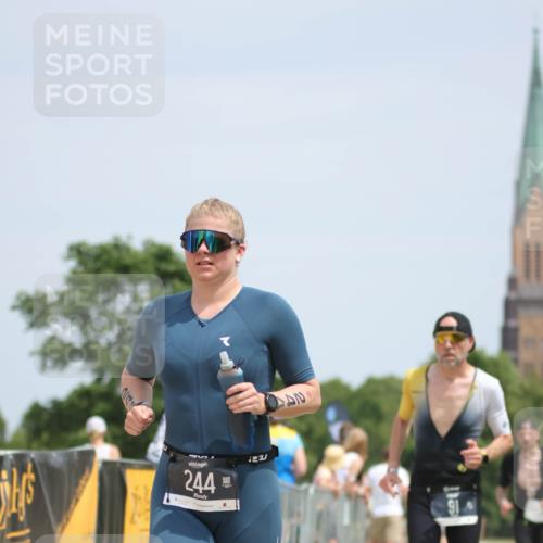 22.06.2025 - Viking Triathlon H.Heesch http://msf.ph/oto/8108329 22.06.2025 14:04:31 Laufen 91, 244, 419, 458, 653 meine-sportfotos.de
