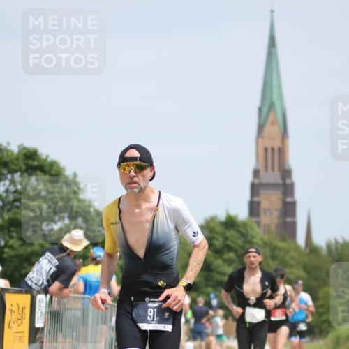 22.06.2025 - Viking Triathlon H.Heesch http://msf.ph/oto/8108333 22.06.2025 14:04:32 Laufen 91, 244, 419, 458, 653 meine-sportfotos.de