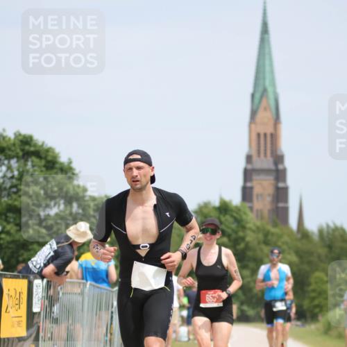 22.06.2025 - Viking Triathlon H.Heesch http://msf.ph/oto/8108347 22.06.2025 14:04:35 Laufen 91, 244, 389, 419, 606, 653 meine-sportfotos.de