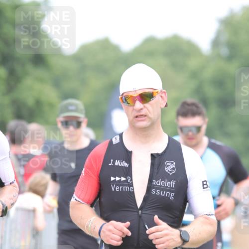 22.06.2025 - Viking Triathlon H.Heesch http://msf.ph/oto/8108352 22.06.2025 14:33:52 Laufen 300, 385, 467, 479 meine-sportfotos.de