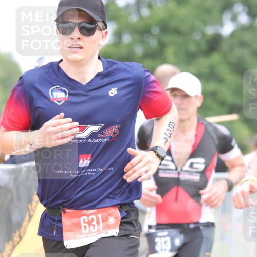 22.06.2025 - Viking Triathlon H.Heesch http://msf.ph/oto/8108354 22.06.2025 14:42:50 Laufen 313, 351, 603, 631 meine-sportfotos.de