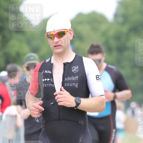 22.06.2025 - Viking Triathlon H.Heesch http://msf.ph/oto/8108357 22.06.2025 14:33:53 Laufen 300, 385, 467, 479 meine-sportfotos.de