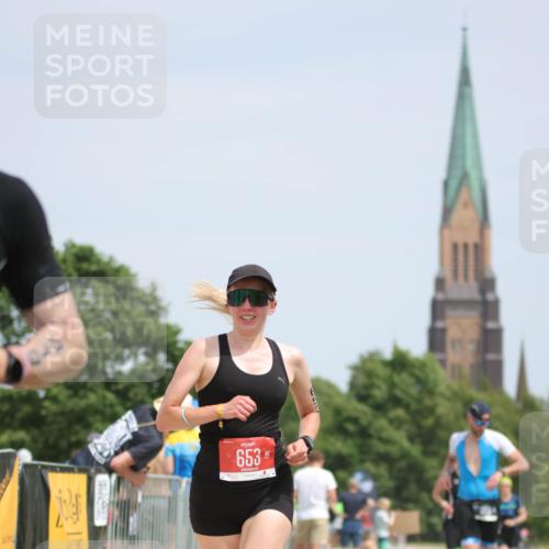 22.06.2025 - Viking Triathlon H.Heesch http://msf.ph/oto/8108358 22.06.2025 14:04:37 Laufen 91, 389, 419, 606, 653 meine-sportfotos.de