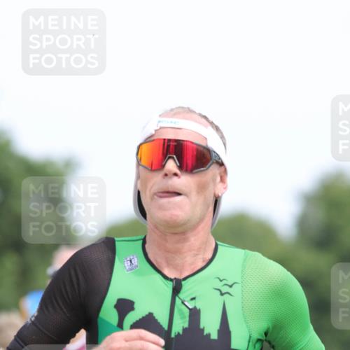 22.06.2025 - Viking Triathlon H.Heesch http://msf.ph/oto/8108379 22.06.2025 14:26:58 Laufen 113, 216, 249, 342, 412 meine-sportfotos.de