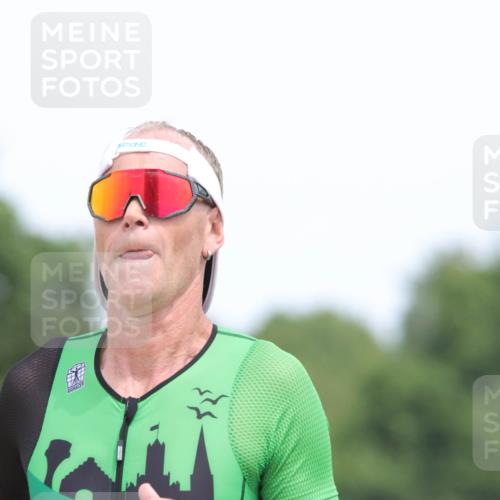 22.06.2025 - Viking Triathlon H.Heesch http://msf.ph/oto/8108381 22.06.2025 14:26:58 Laufen 113, 216, 249, 342, 412 meine-sportfotos.de