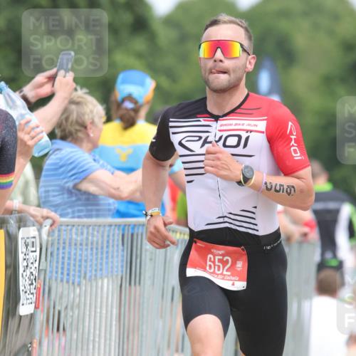 22.06.2025 - Viking Triathlon H.Heesch http://msf.ph/oto/8108412 22.06.2025 14:27:08 Laufen 20, 652 meine-sportfotos.de