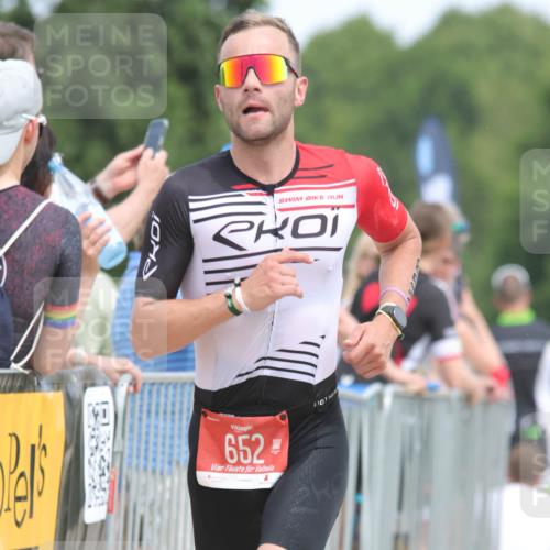 22.06.2025 - Viking Triathlon H.Heesch http://msf.ph/oto/8108420 22.06.2025 14:27:08 Laufen 20, 652 meine-sportfotos.de