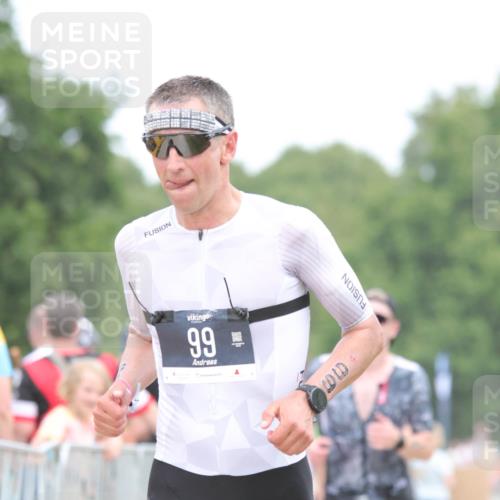 22.06.2025 - Viking Triathlon H.Heesch http://msf.ph/oto/8108430 22.06.2025 14:34:12 Laufen 24, 89, 99, 161 meine-sportfotos.de