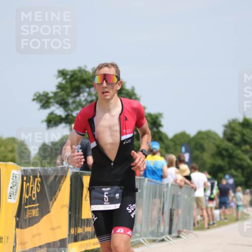 22.06.2025 - Viking Triathlon H.Heesch http://msf.ph/oto/8108498 22.06.2025 14:05:08 Laufen 5, 650 meine-sportfotos.de