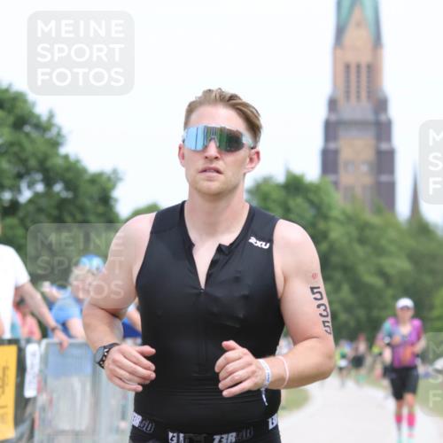 22.06.2025 - Viking Triathlon H.Heesch http://msf.ph/oto/8108500 22.06.2025 14:27:25 Laufen 215, 491, 535 meine-sportfotos.de