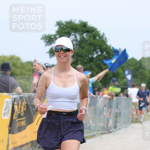 22.06.2025 - Viking Triathlon H.Heesch http://msf.ph/oto/8108513 22.06.2025 14:42:55 Laufen 313, 351, 495, 603 meine-sportfotos.de