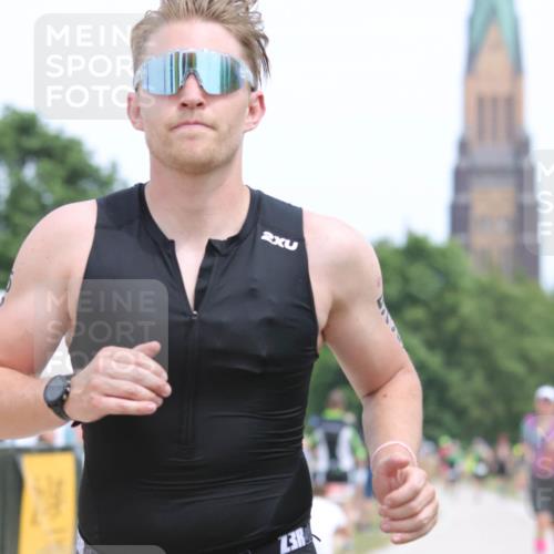 22.06.2025 - Viking Triathlon H.Heesch http://msf.ph/oto/8108519 22.06.2025 14:27:26 Laufen 215, 491, 535 meine-sportfotos.de