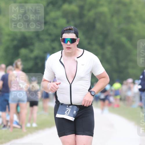 22.06.2025 - Viking Triathlon H.Heesch http://msf.ph/oto/8108532 22.06.2025 14:34:41 Laufen 21 meine-sportfotos.de