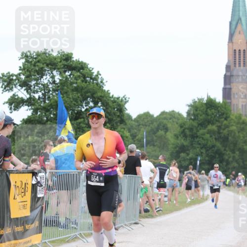 22.06.2025 - Viking Triathlon H.Heesch http://msf.ph/oto/8108601 22.06.2025 14:35:15 Laufen 123, 453, 554 meine-sportfotos.de