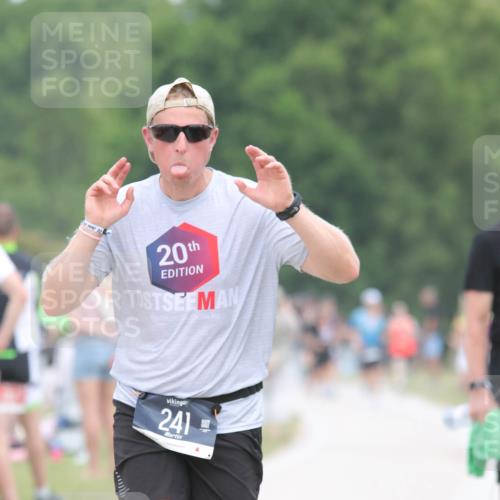 22.06.2025 - Viking Triathlon H.Heesch http://msf.ph/oto/8108622 22.06.2025 14:35:24 Laufen 241 meine-sportfotos.de