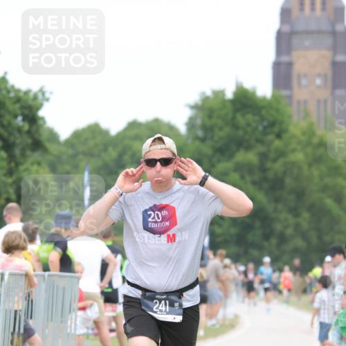 22.06.2025 - Viking Triathlon H.Heesch http://msf.ph/oto/8108629 22.06.2025 14:35:24 Laufen 241 meine-sportfotos.de