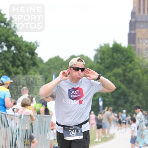 22.06.2025 - Viking Triathlon H.Heesch http://msf.ph/oto/8108635 22.06.2025 14:35:25 Laufen 241 meine-sportfotos.de