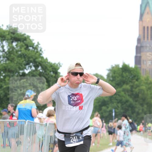 22.06.2025 - Viking Triathlon H.Heesch http://msf.ph/oto/8108646 22.06.2025 14:35:25 Laufen 241 meine-sportfotos.de